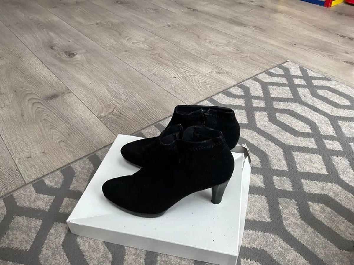 Ankle boots - Image 2