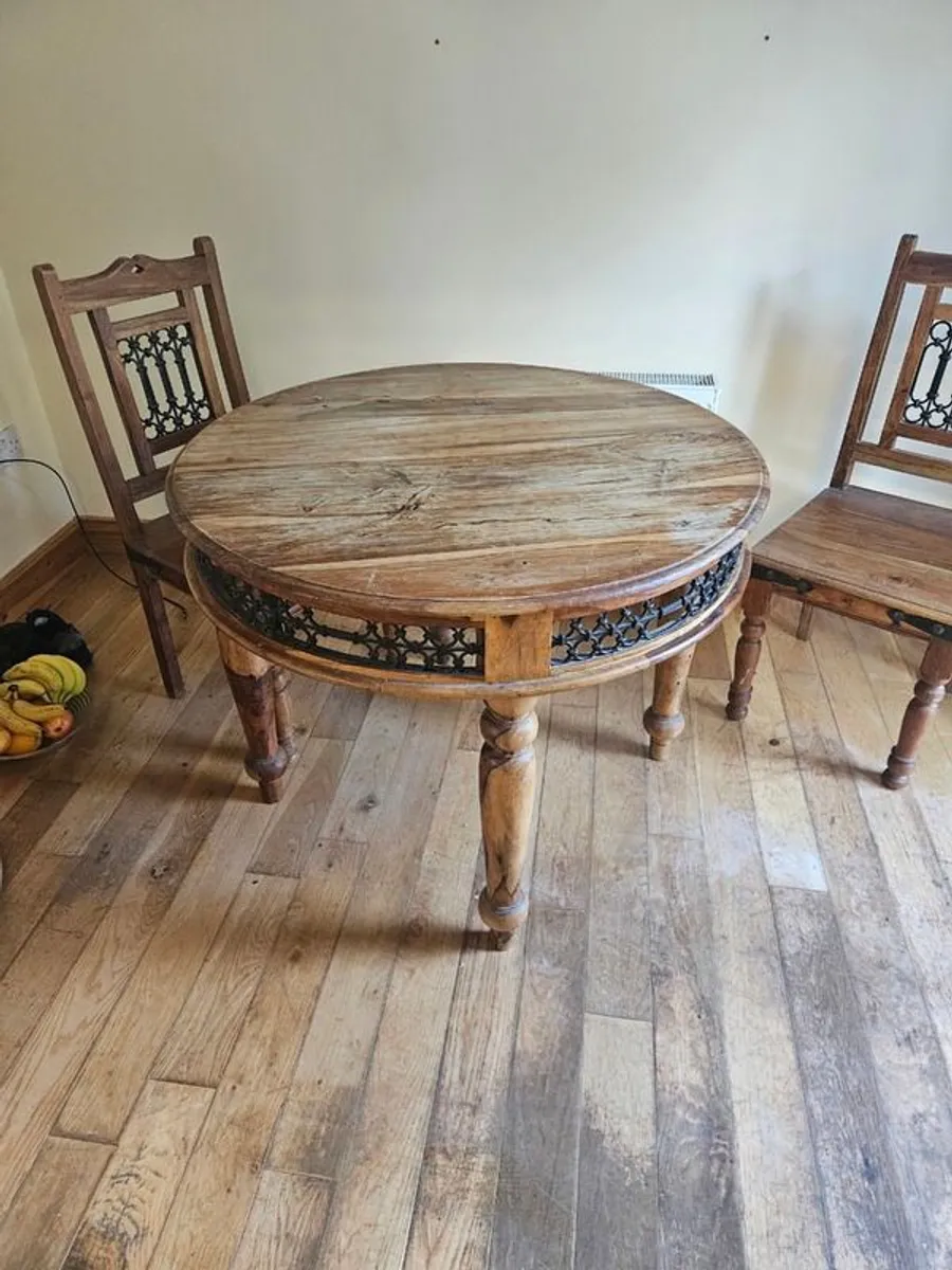 Round Table and Four Chairs - Image 2