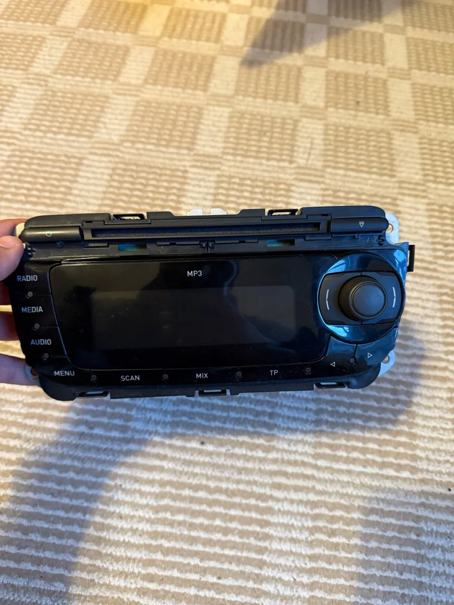 Radio for SEAT Ibiza 2010 - Image 1