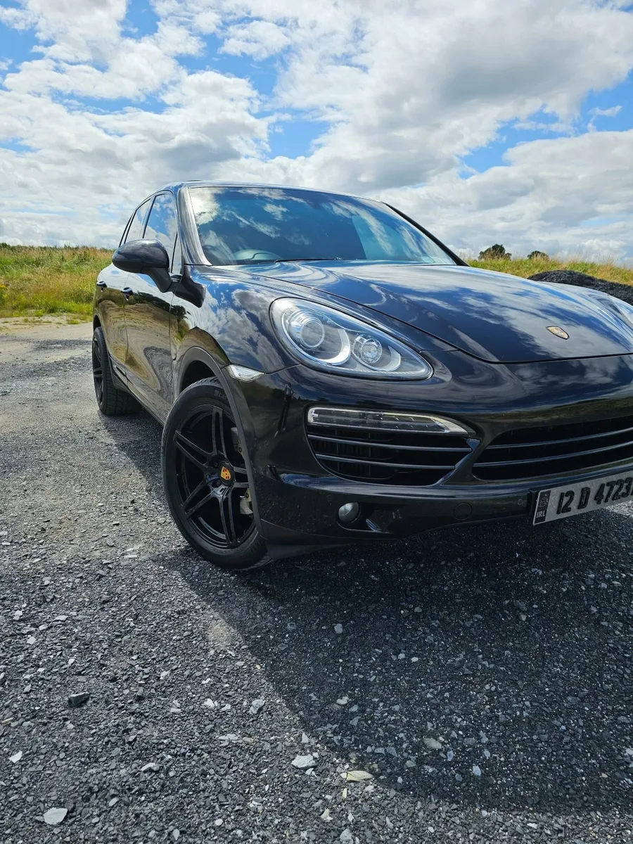 Porsche Cayenne 2012 - Image 2