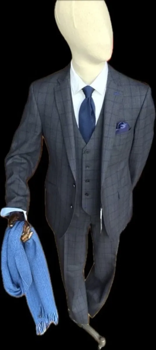 Mannequins - Image 2