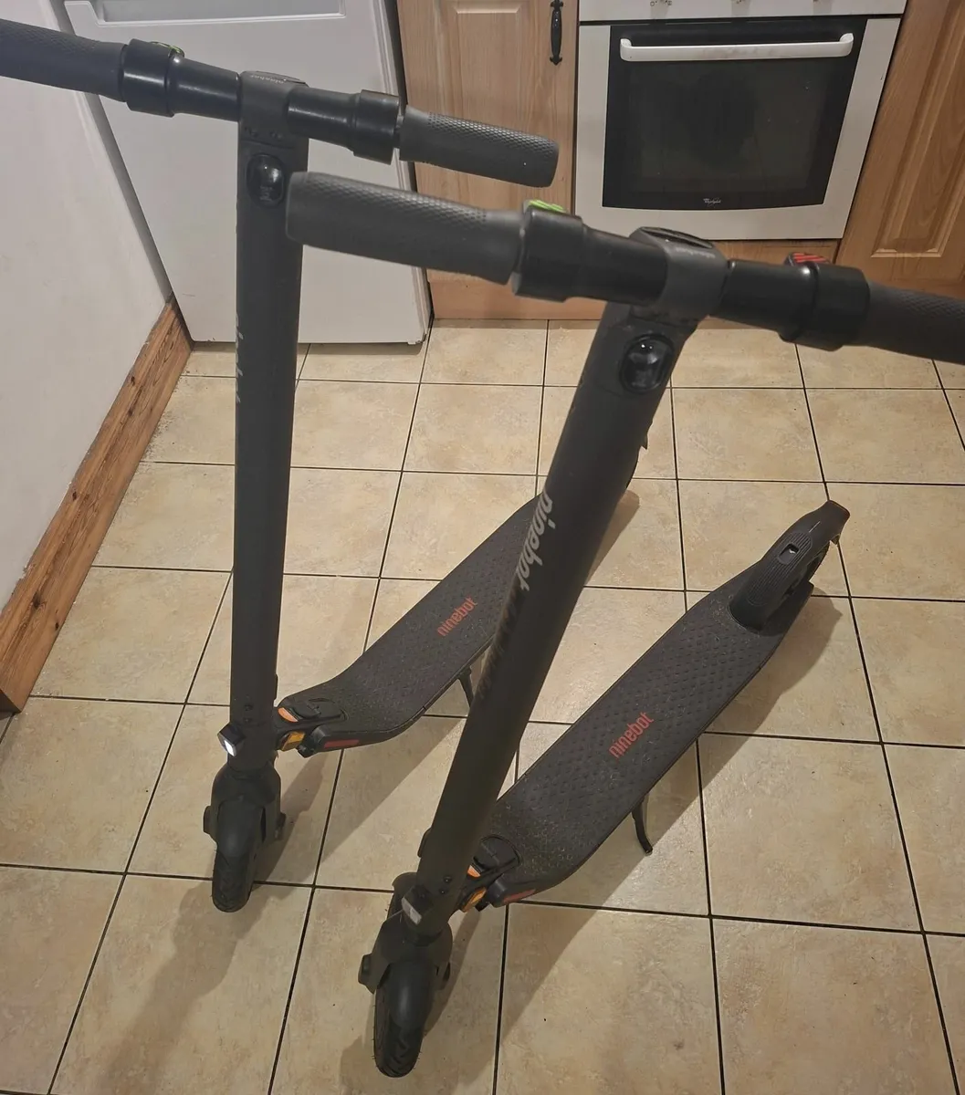 Segway Ninebot KickScooter E25E PRICE IS €300 EACH - Image 2