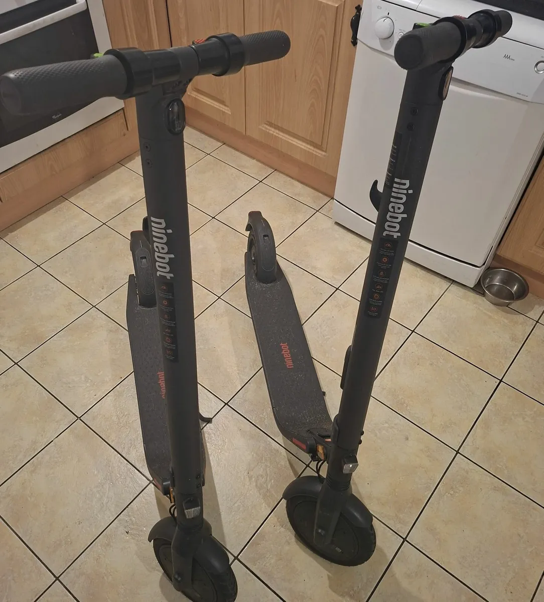 Segway Ninebot KickScooter E25E PRICE IS €300 EACH - Image 3