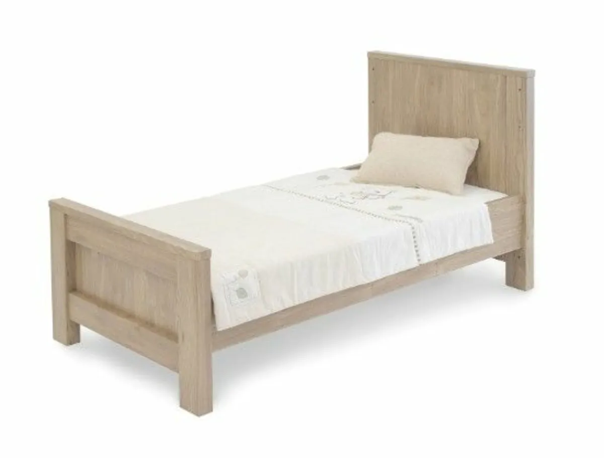 Charnwood Bordeaux Cot Bed - Image 2