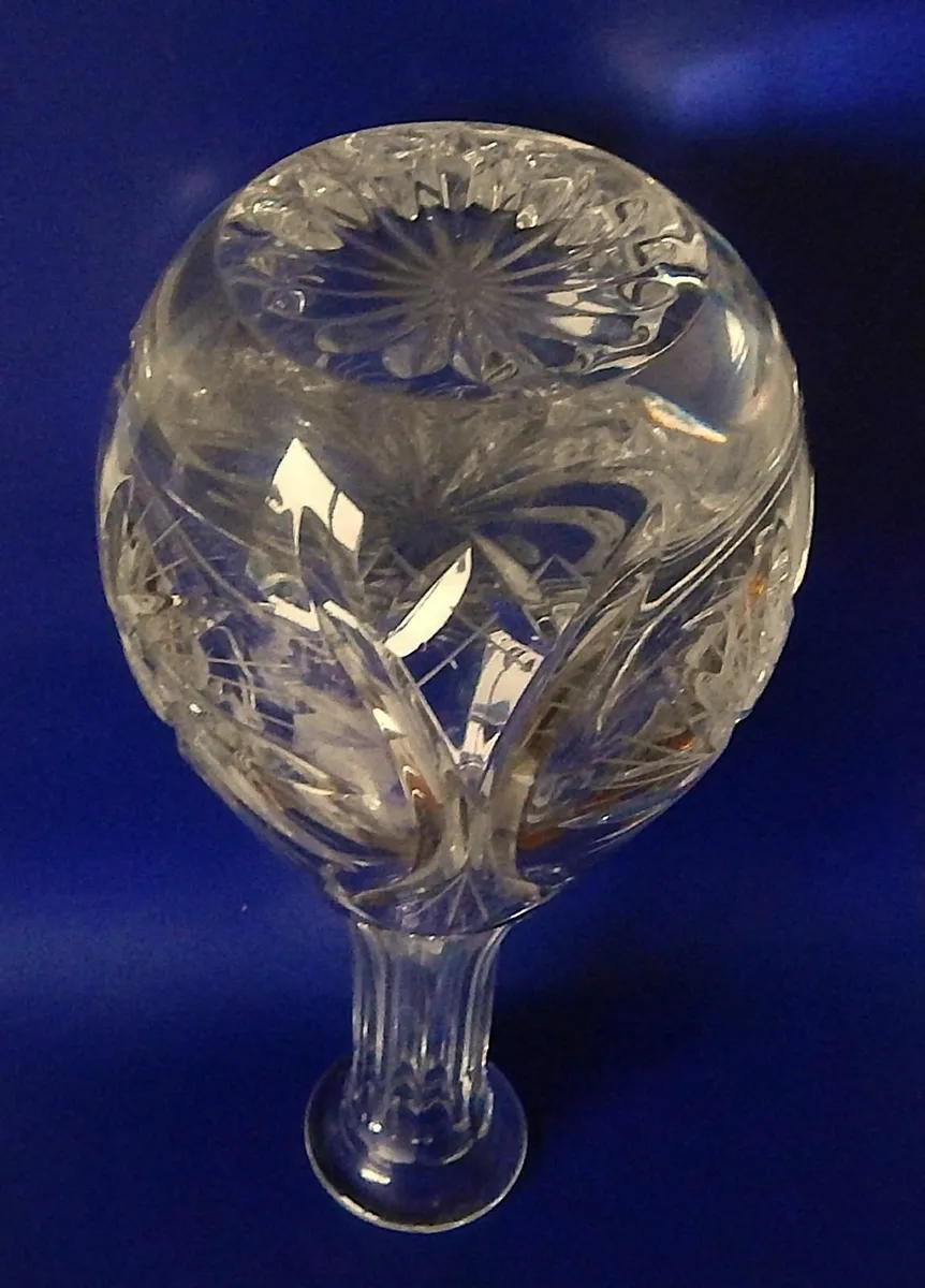 Heavy Cut Crystal Decanter - Image 3