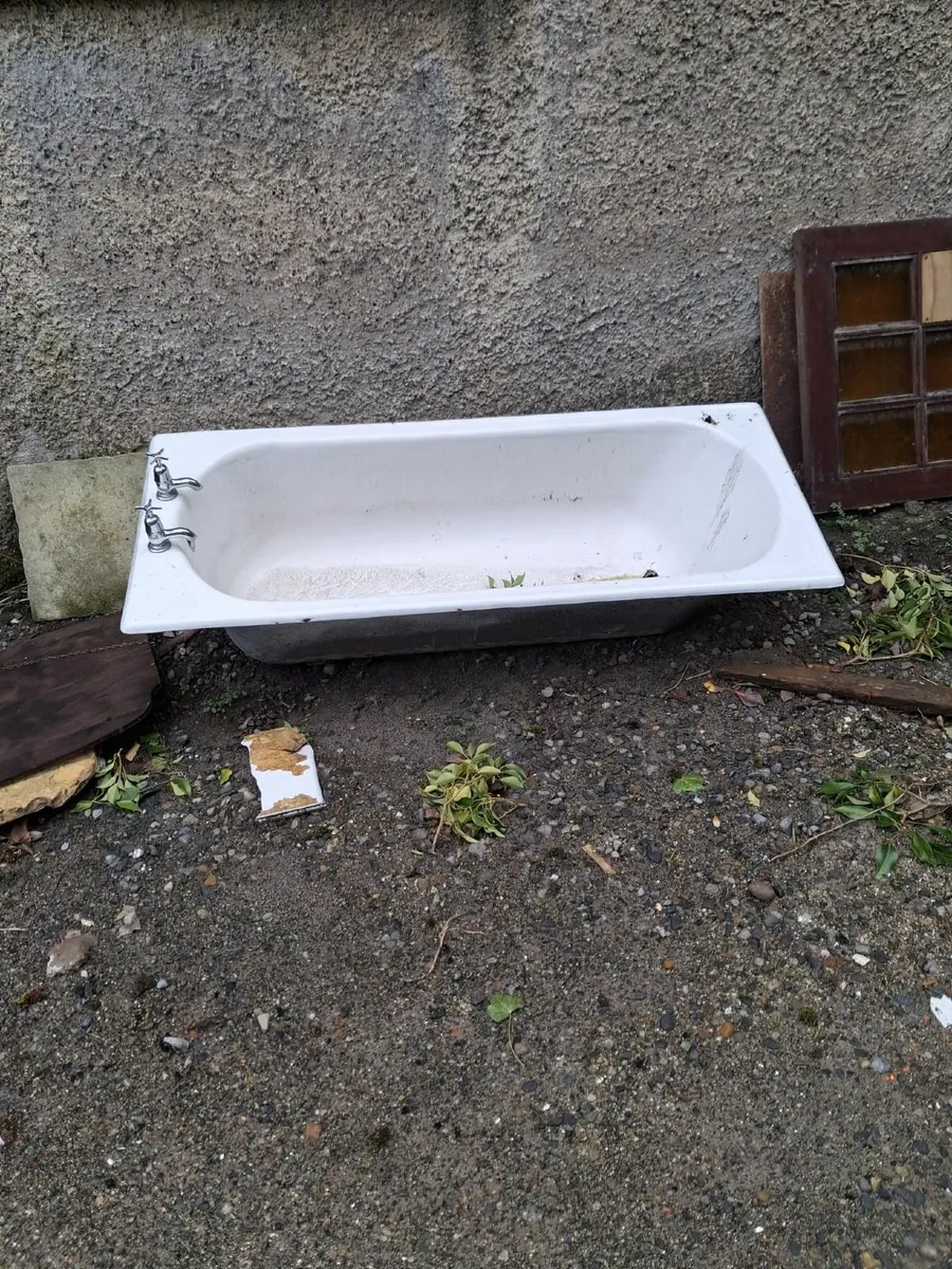 Victorian Bathtub - Steel