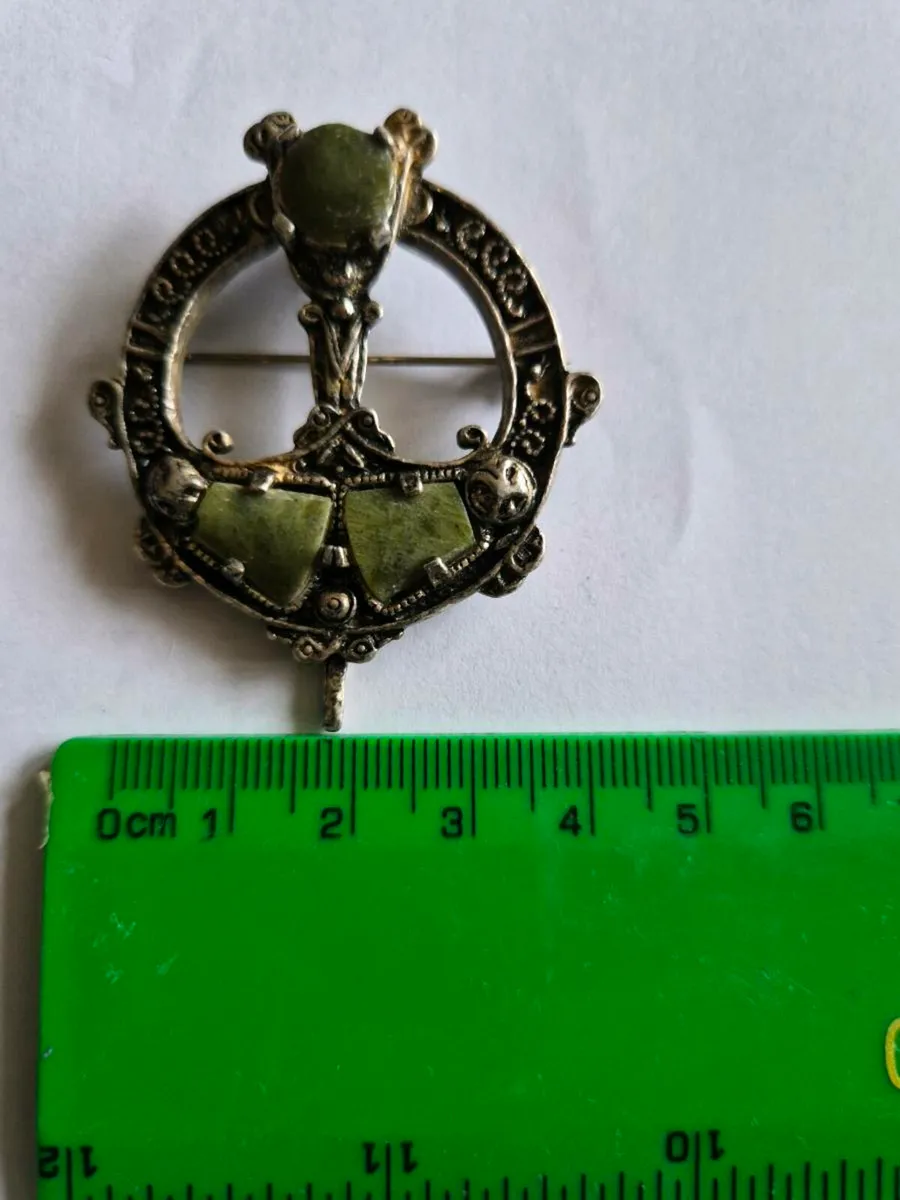 Vintage ladies broache - Image 3