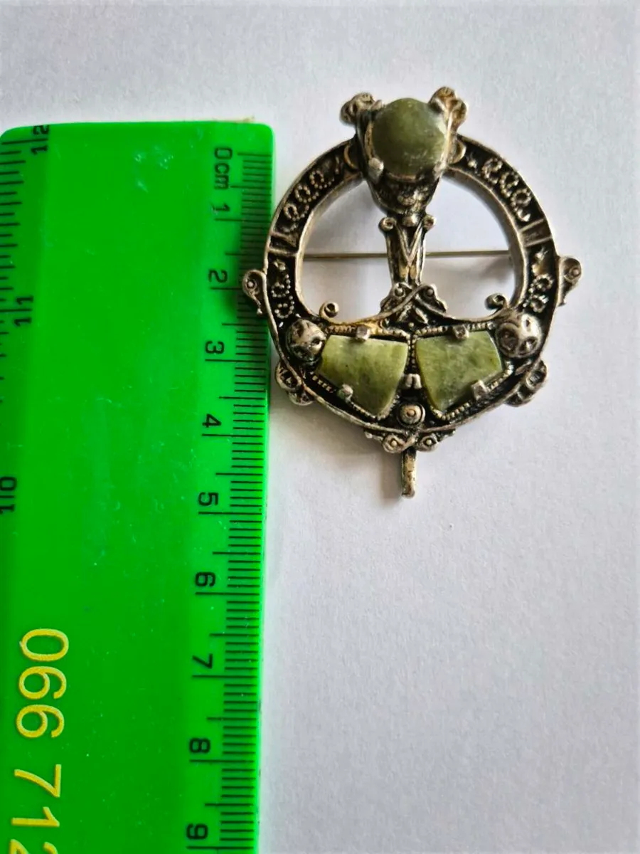 Vintage ladies broache - Image 4