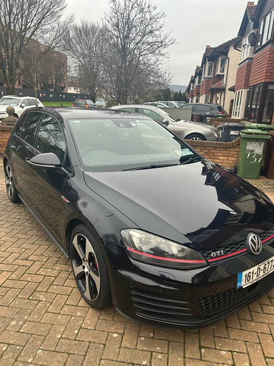 Volkswagen Golf GTI - Image 2