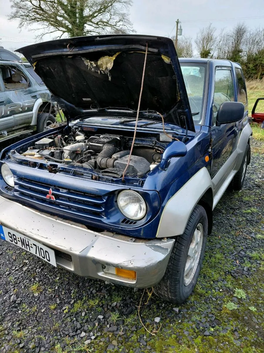 Mitsubishi pajero junior - Image 3