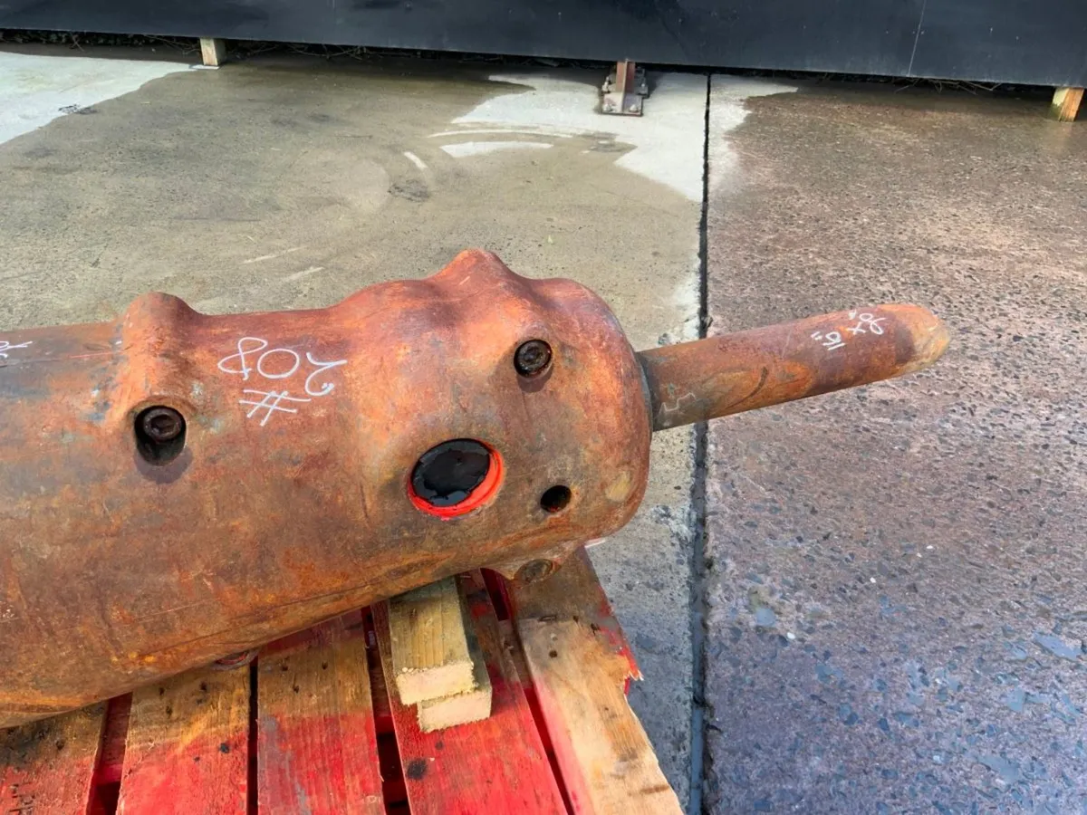 RAMMER HAMMER...BREAKER....50mm PINS........208f - Image 4