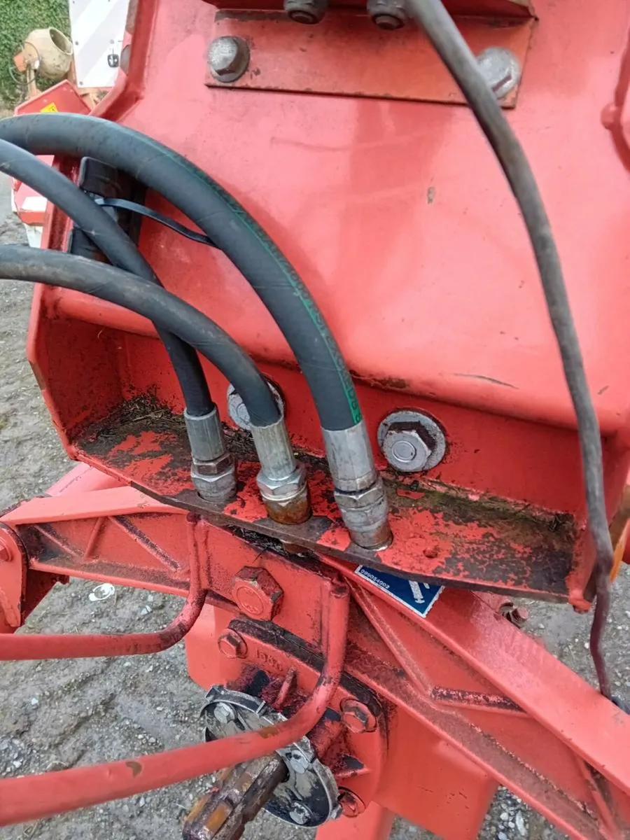 10ft Kuhn mower 303 YGL - Image 3