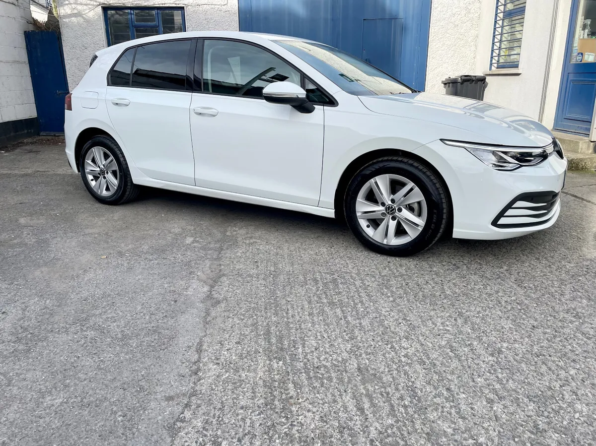 Volkswagen Golf Life 2.0TDI Diesel 115BHP Man,2023 - Image 2