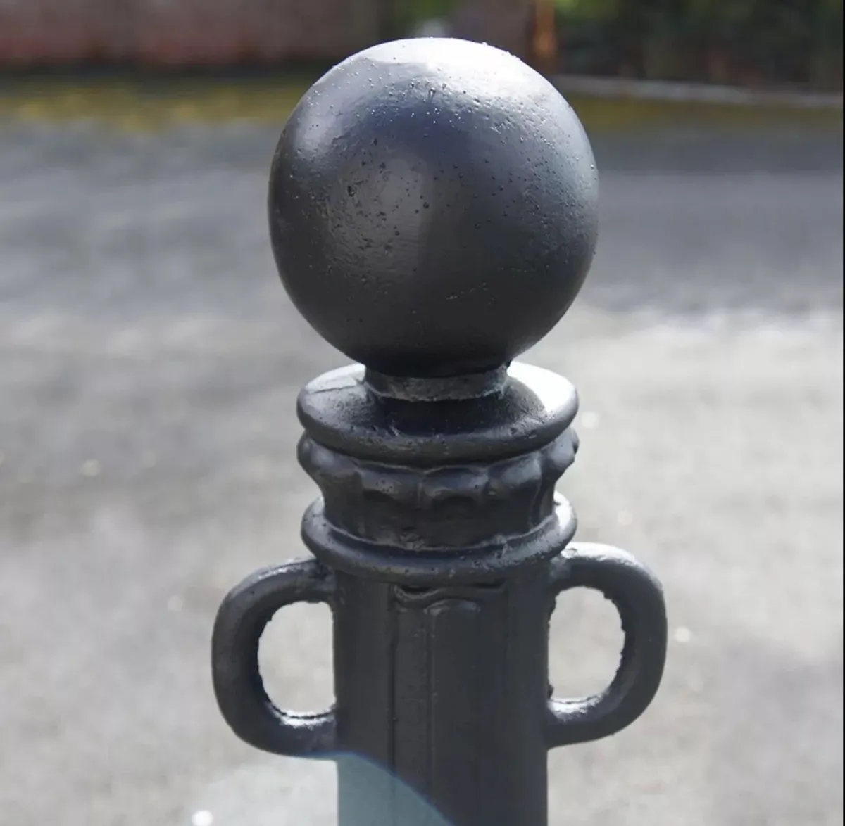 !!CAST IRON BOLLARDS!! - Image 3
