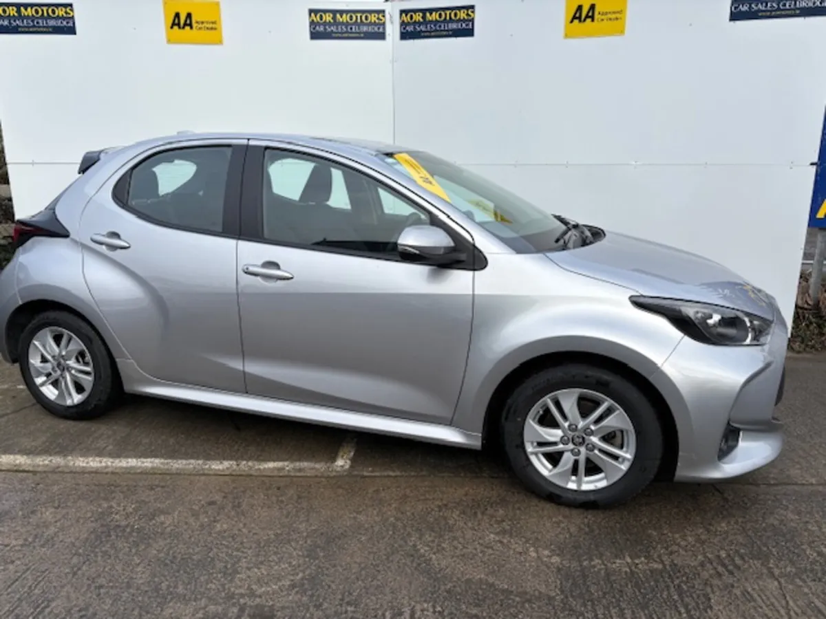 Toyota Yaris 2023 Hybrid Irish Car Auto - Image 1