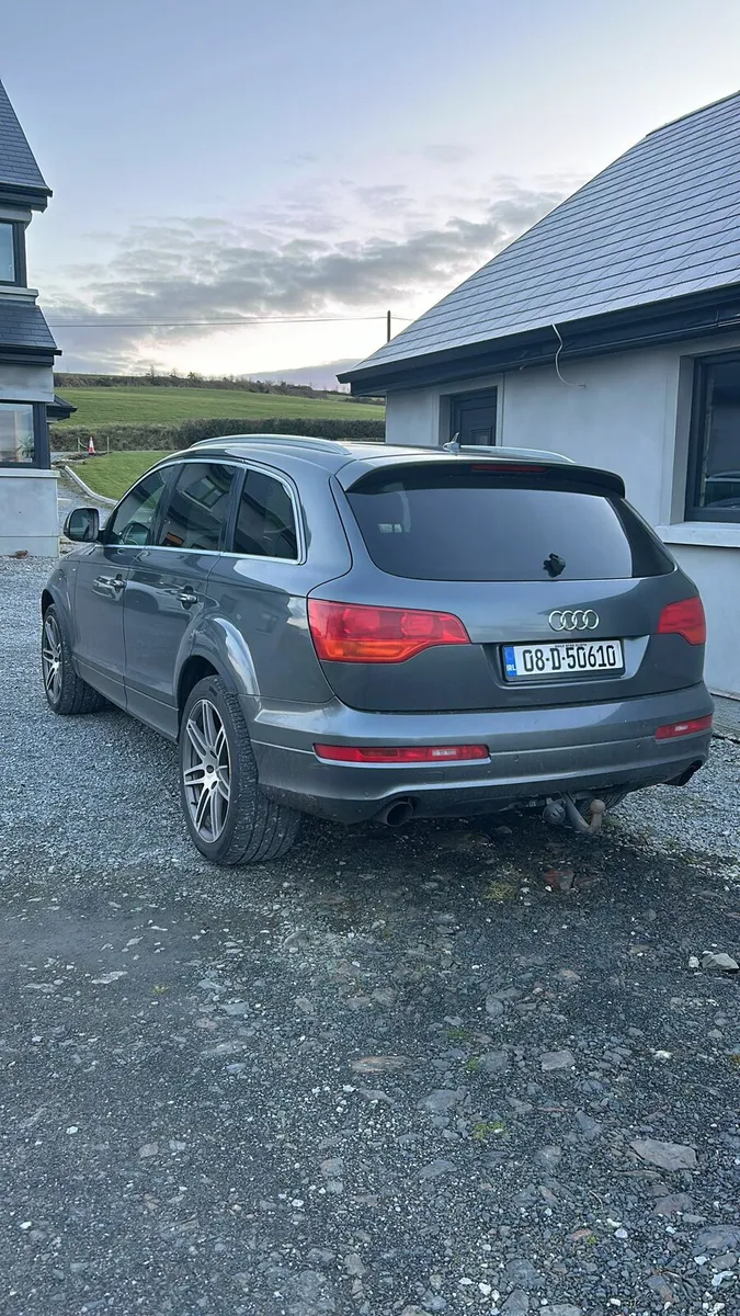 2008 Q7 Crewcab - Image 1