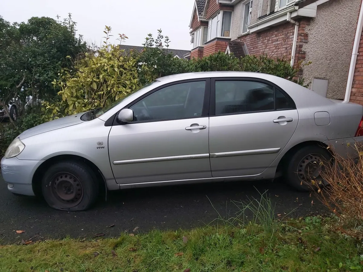 Toyota Corolla 2004 - Image 2