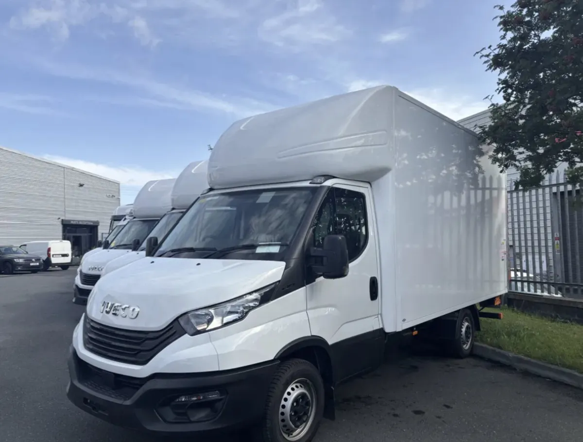 ****IVECO DAILY LUTON BODY 140 BHP 6 SPEED MANUAL - Image 1