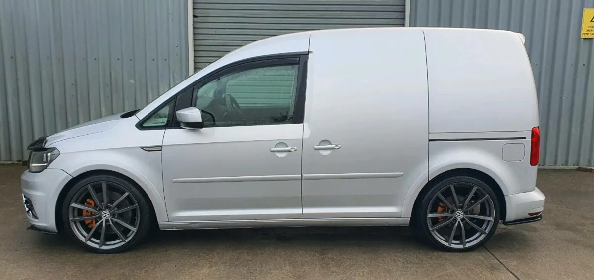 192 VW CADDY 2.0 DIESEL HIGHLINE - Image 4