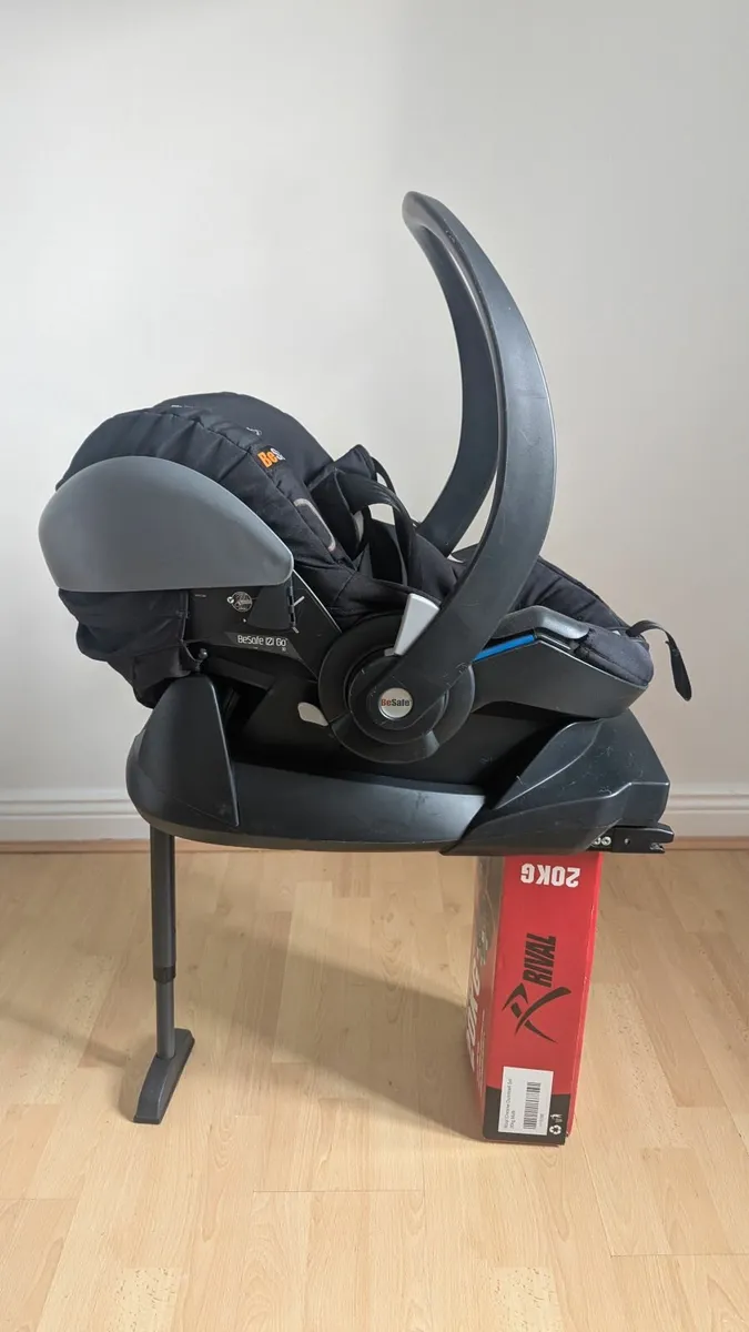 Be Safe iZi Go X1 car seat and Isofix base - Image 1
