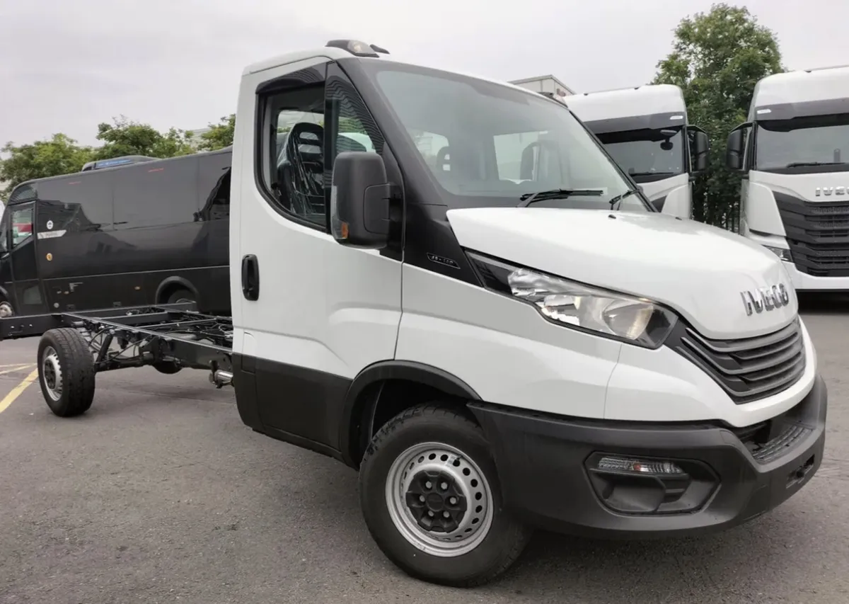 New Iveco Daily 35S14H Chassis Cab single Wheel - Image 1