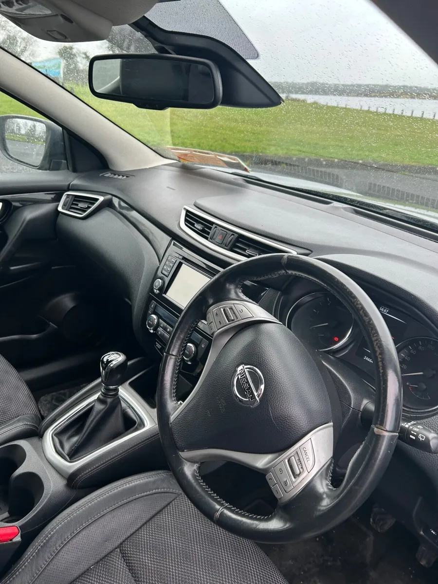 Nissan Qashqai 2015 - Image 2