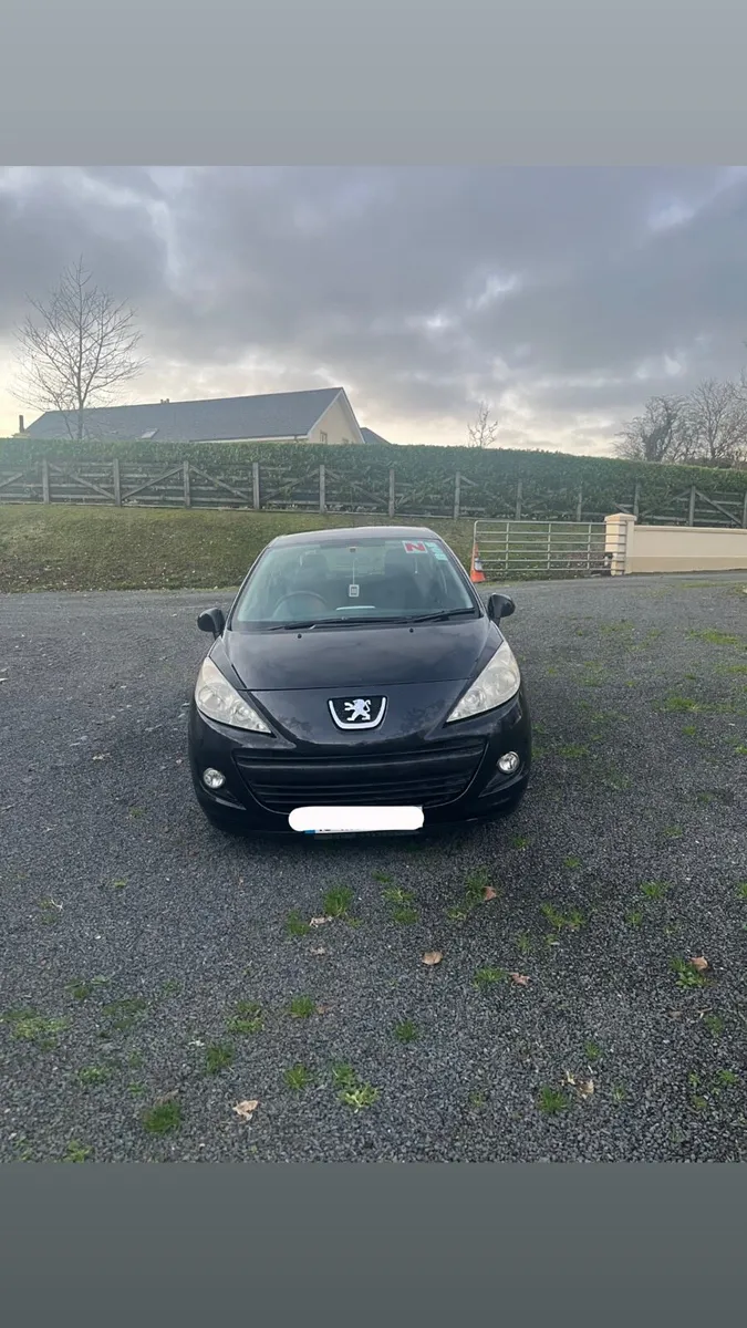Peugeot 207 2010 - Image 2