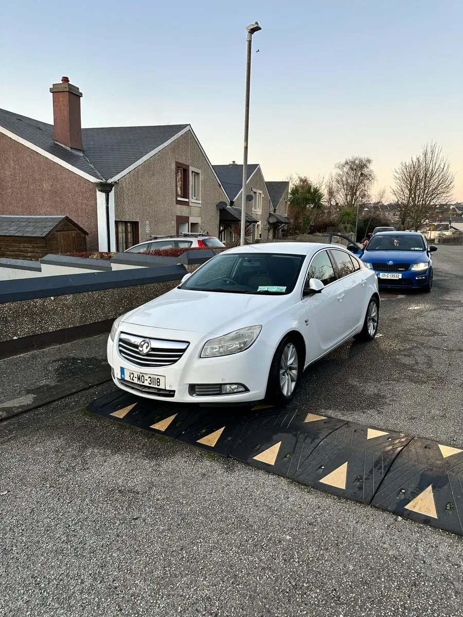 Vauxhall Insignia - Image 1