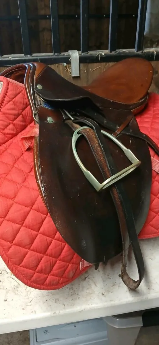 Horse Saddle - Image 3