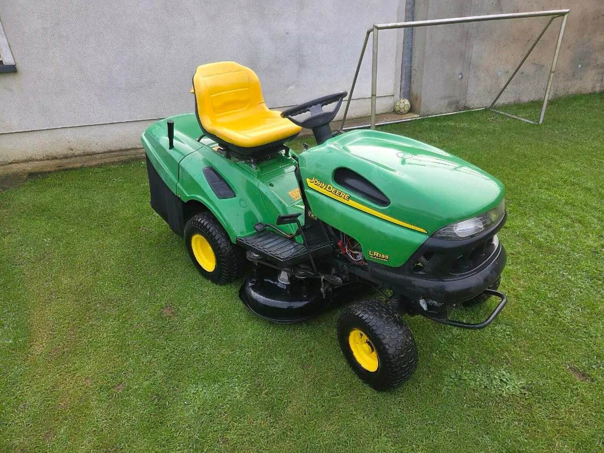 John deere lawnmower for sale - Image 1