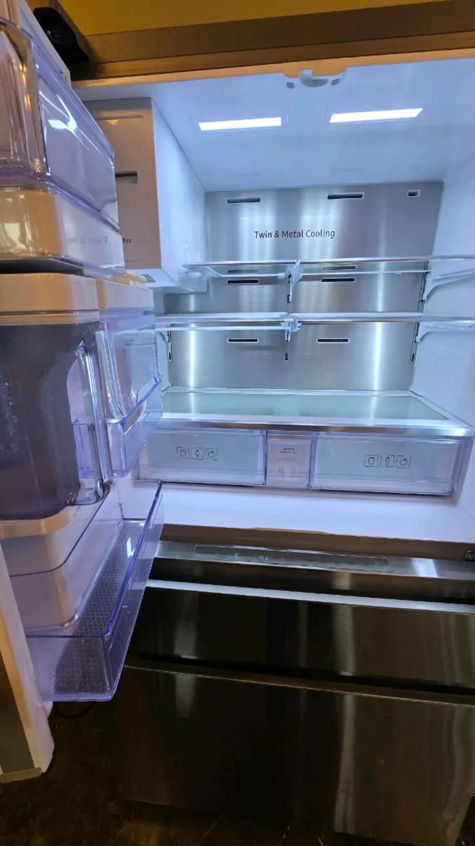 Samsung amrican fridge working perfect - Image 3