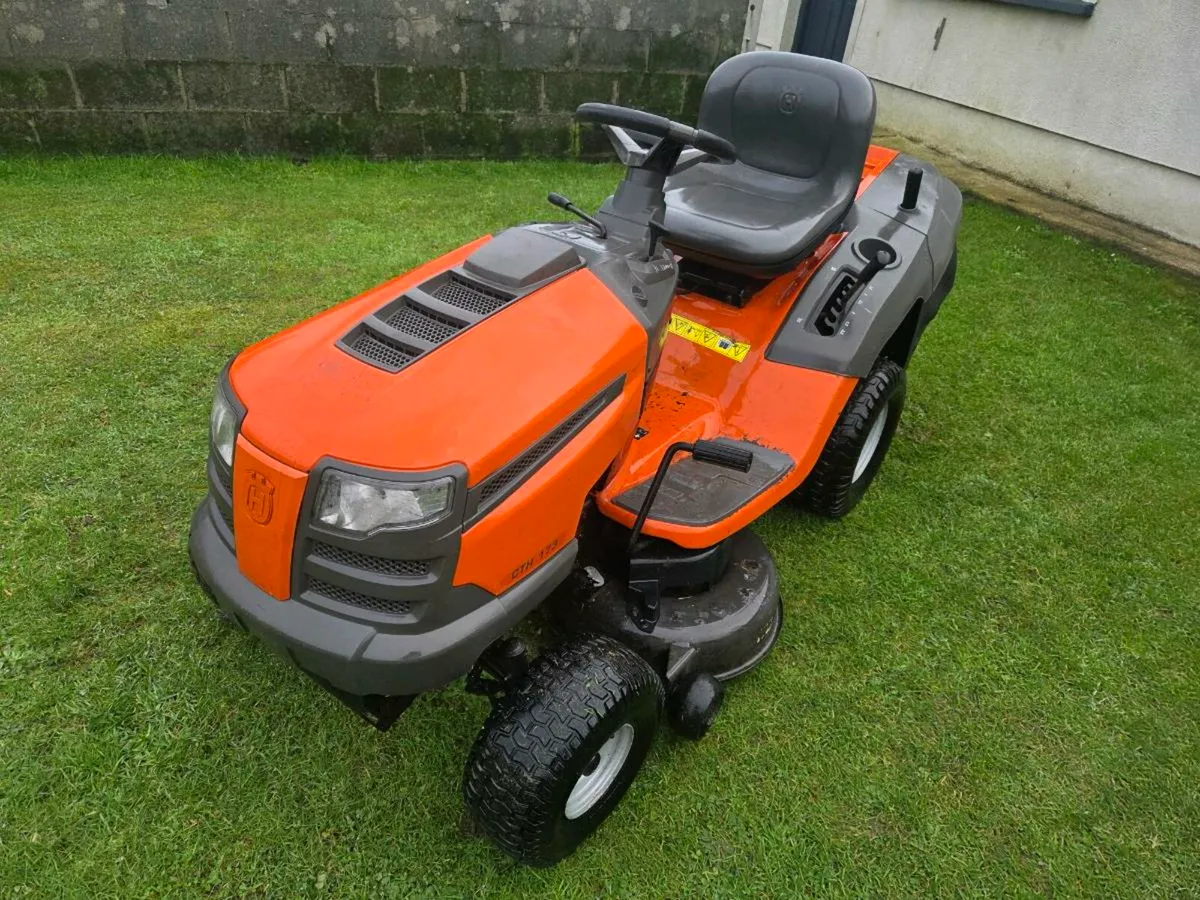 Husquvana lawnmower for sale - Image 1