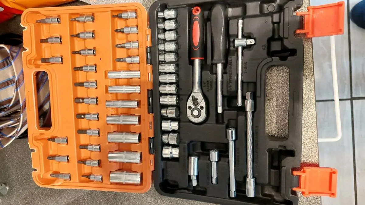 Bike Repair 53 piece Chrome Vanidium Socket Set - Image 3