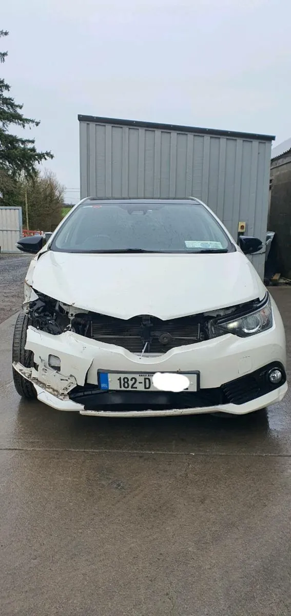 182 TOYOTA AURIS HYBRID - Image 2