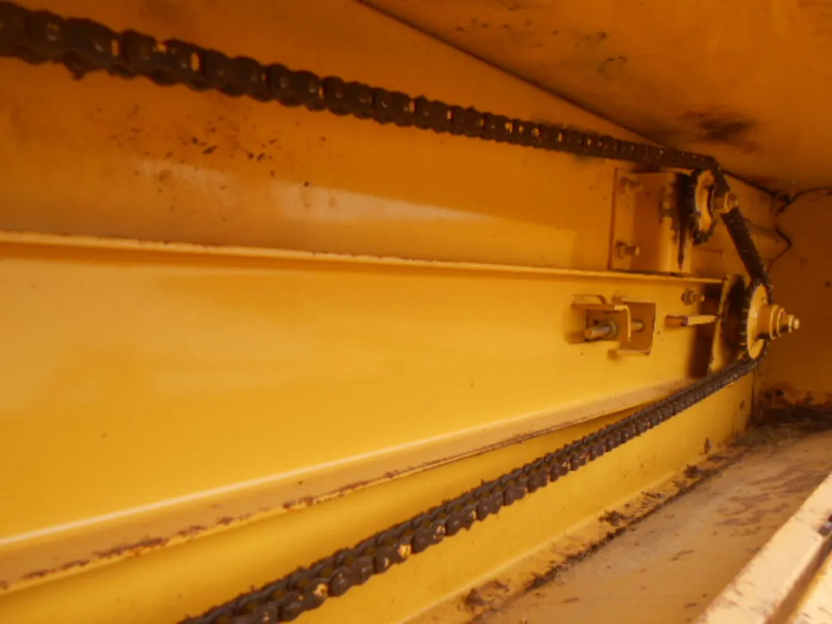 NEW HOLLAND 945 BALER, OUT OF SEASON - Image 2