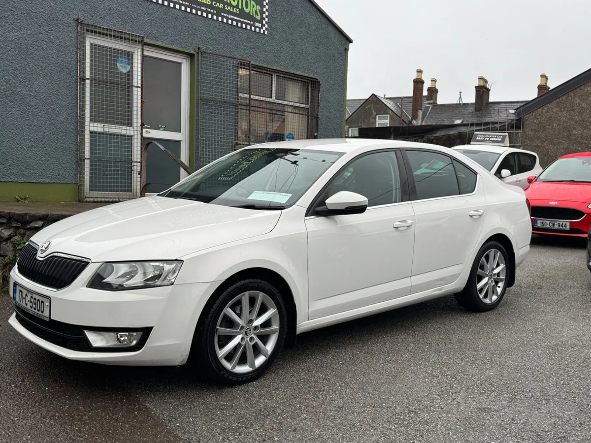 Skoda Octavia style high spec low mileage - Image 2