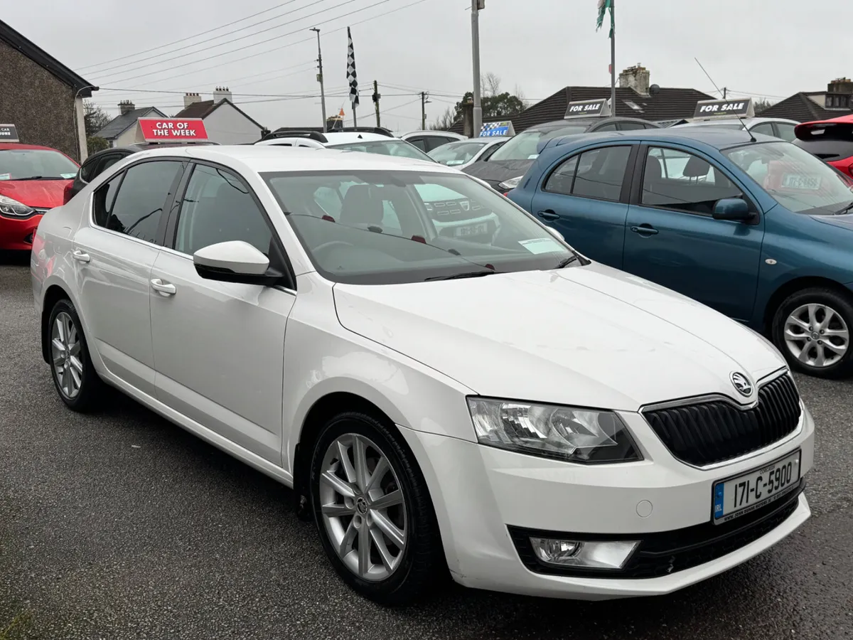 Skoda Octavia style high spec low mileage - Image 3