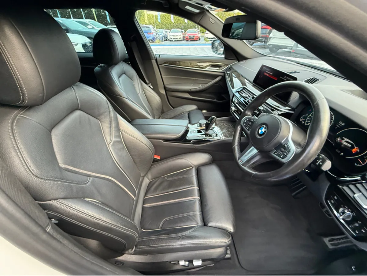 Volvo V40 D4 INSCRIPTION - 2.0L DIESEL - AUTO - 12 - Image 2