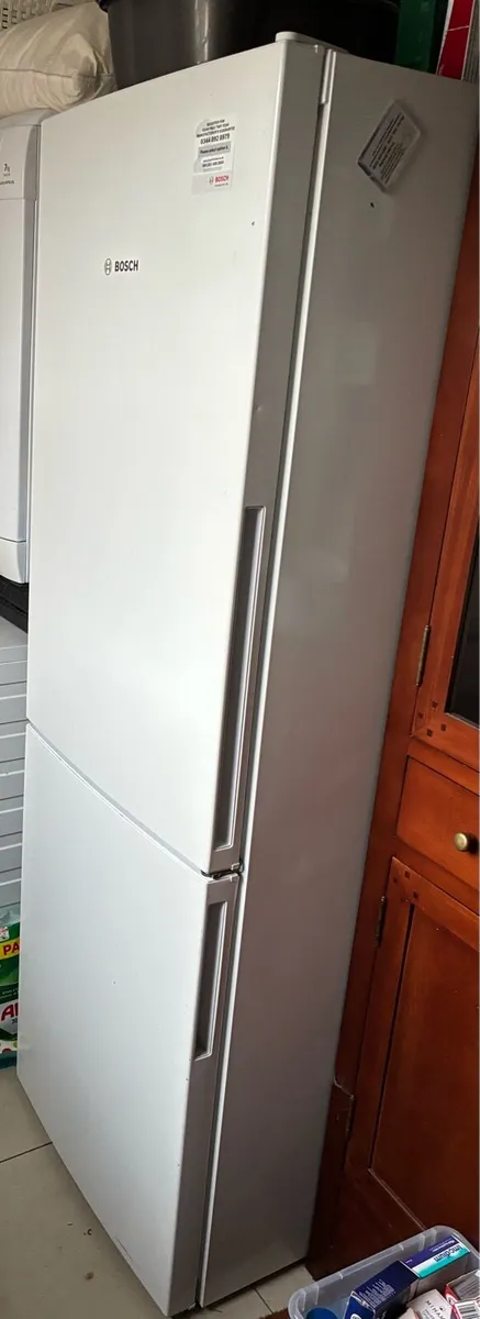 Bosch Fridge/Freezer - Image 2