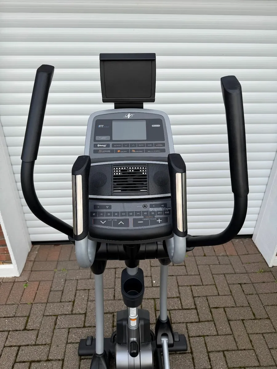 NordicTrack Eliptical Trainer - Image 4
