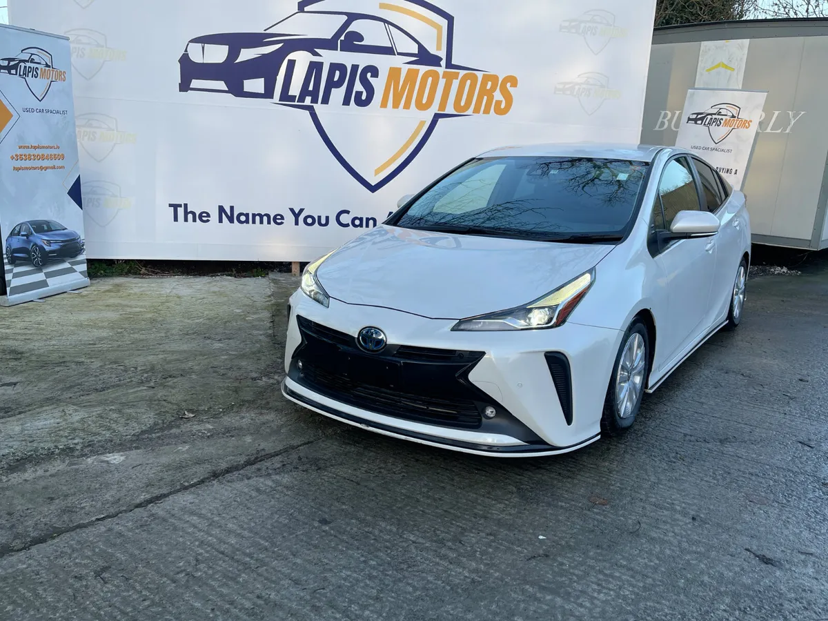 Toyota Prius 2021 Low miles - Image 2