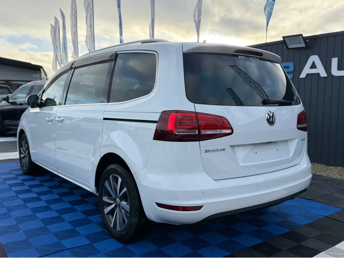 Volkswagen Sharan HIGHLINE PRO - 2.0L DIESEL - 7 S - Image 4