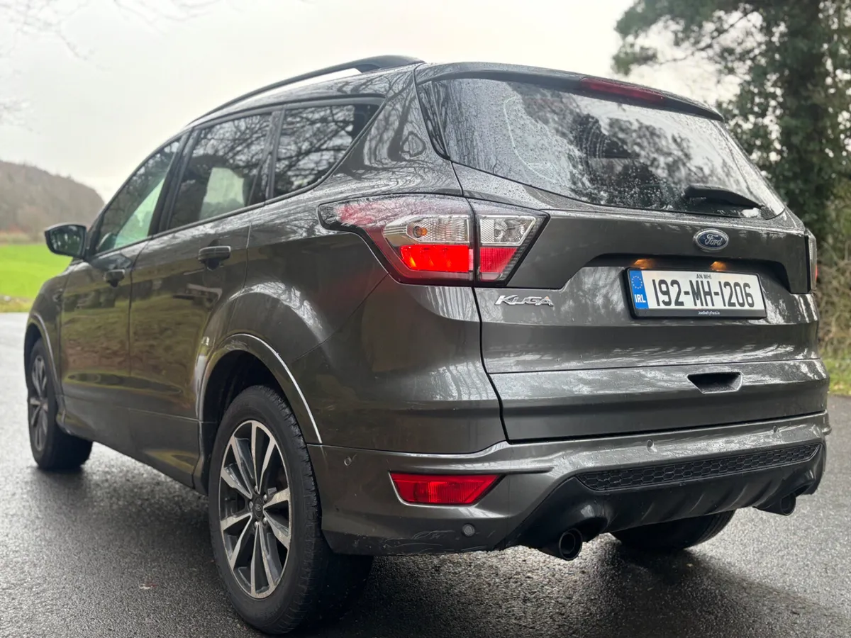 191 Ford Kuga 1.5TDCi 120PS FWD ST-Line - Image 4
