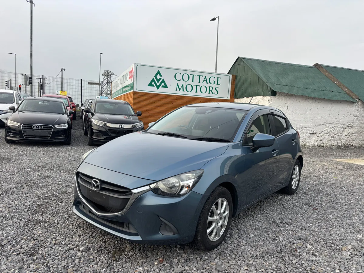 Mazda Demio - Image 2