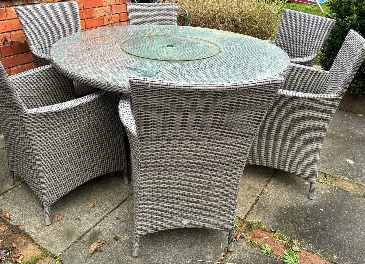 Garden Table & Chairs - Image 1