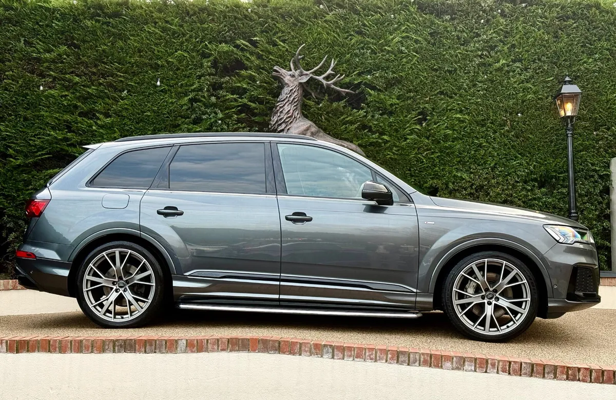 AUDI Q7 VORSPRUNG S LINE 50 TDI BLACK EDT - Image 3