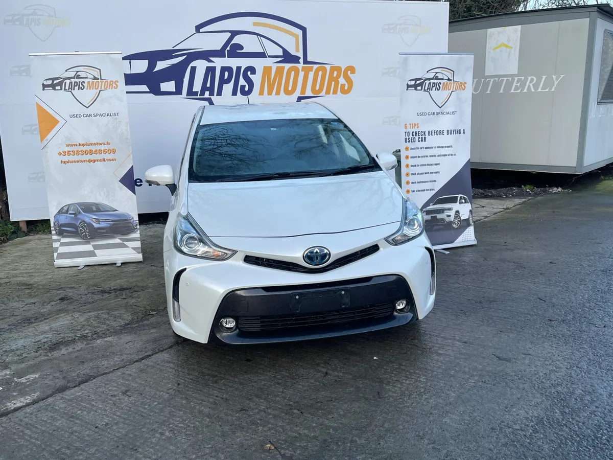Toyota Prius 2017 7 seater low miles - Image 2