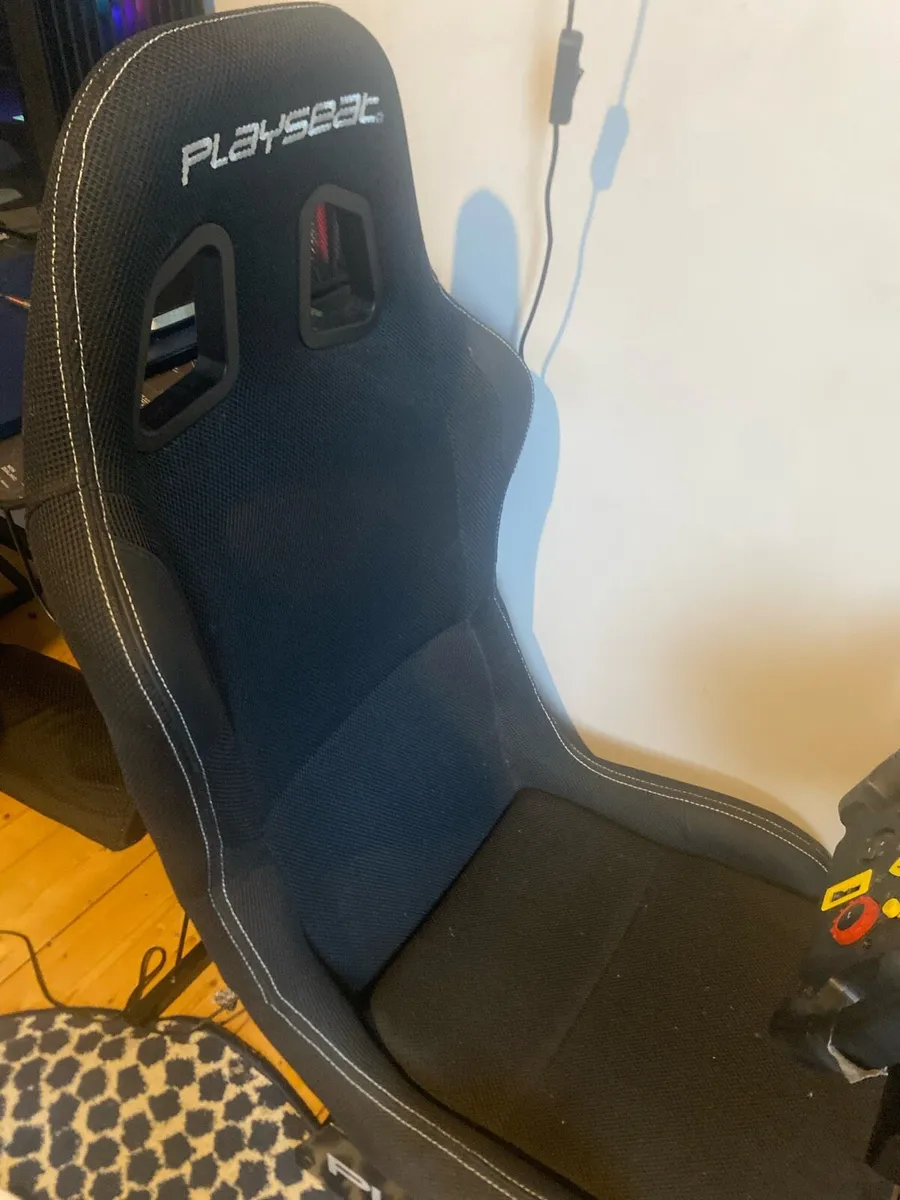 Playseat, Logitech g29(faulty) and Ferrari wheel - Image 2