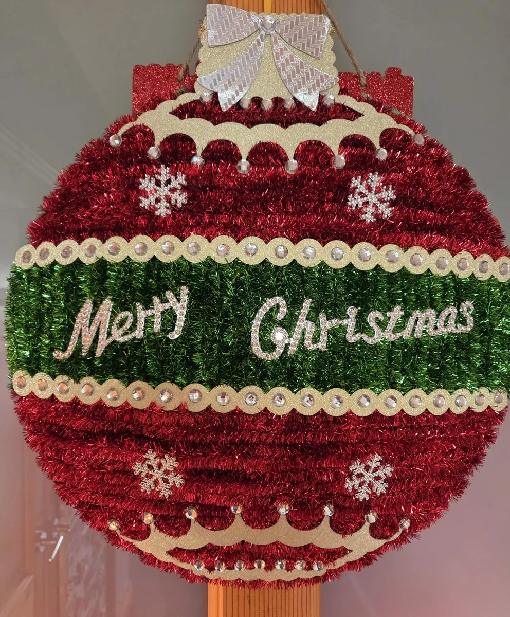 Large Christmas baubles - Image 3
