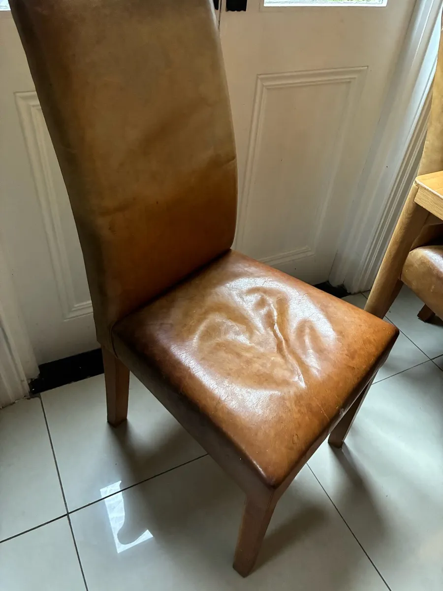 Dining Table & Chairs - Image 4